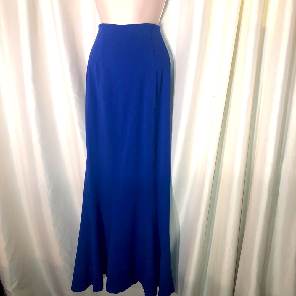 Sexy snatched long maxi booty skirt! Jaw-dropping mermaid hem